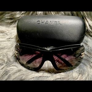 Chanel sunglasses with case.